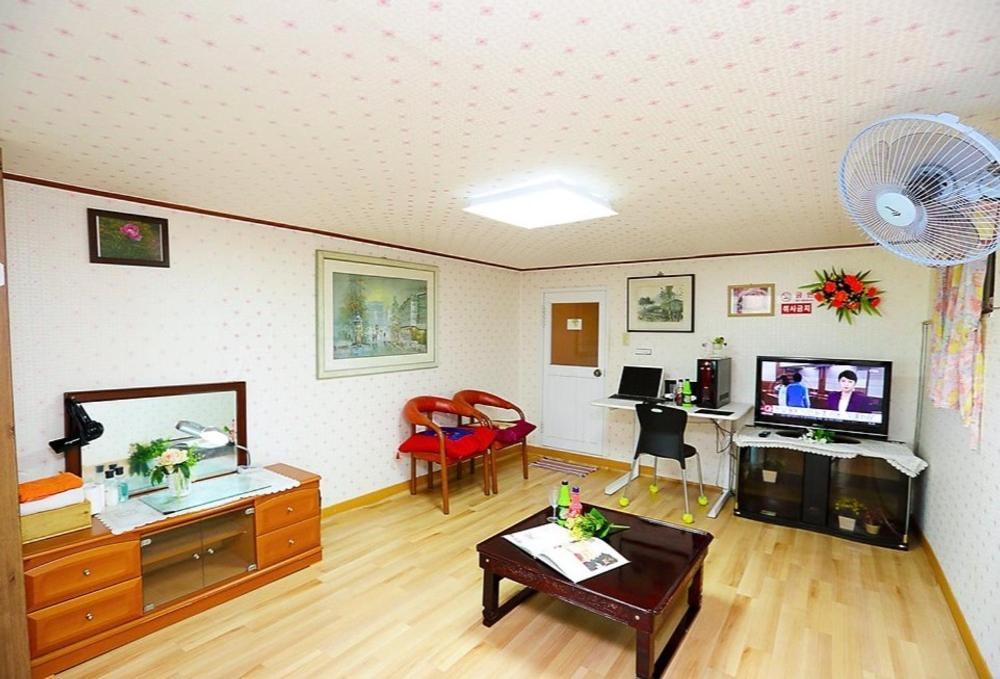 Osakae Anteo Mulraebang-A Pension Yangyang Room photo